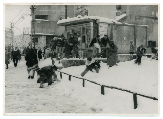 Corner of Herzl and Balfour Streets in the snow